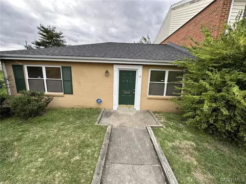 13 Kennedy Ct, Petersburg, VA 23803