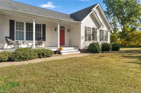 783 Lake Rd, Lottsburg, VA 22511