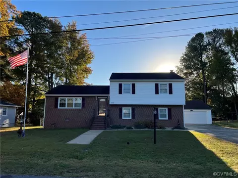 1005 Heretick Ave, Hopewell, VA 23860