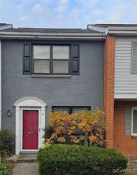 17 Jarratt Ct, Petersburg, VA 23803