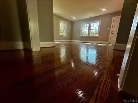 515 Custis St, Crewe, VA 23930 photo 5
