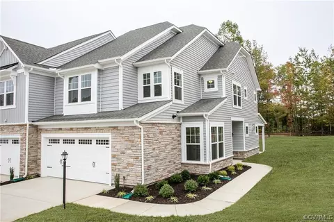 18638 Palisades Cove Ct, Moseley, VA 23120