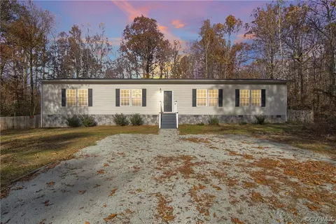5608 Cartersville Rd, Powhatan, VA 23139
