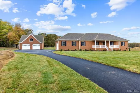4825 Stavely Rd, Chester, VA 23831