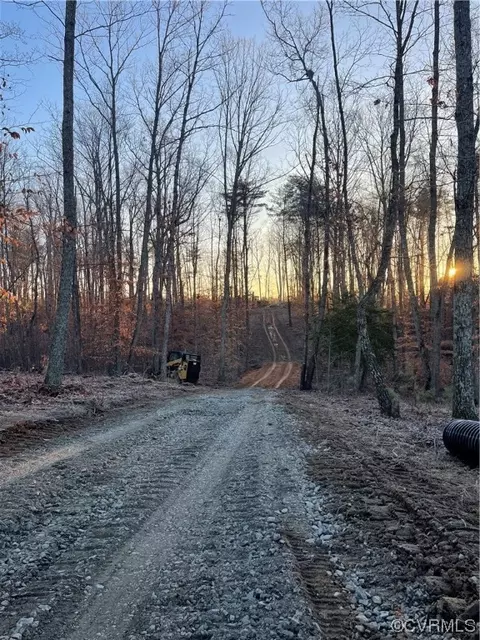 884 Kennon Rd, Mineral, VA 23117