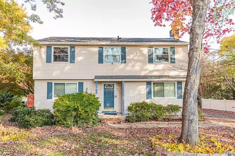 9404 Coleson Rd, Glen Allen, VA 23060