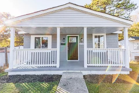4722 Warwick St, Petersburg, VA 23803