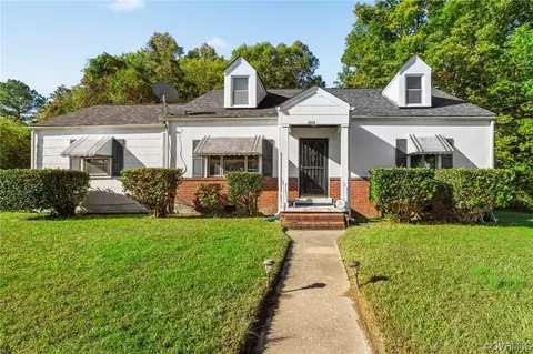 1404 Davis Ln, Hopewell, VA 23860