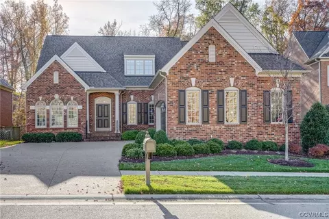 4100 Caddington Dr, Midlothian, VA 23113 photo 2