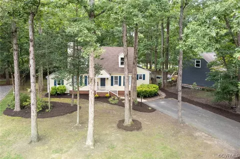 2406 Arrowood Rd, Midlothian, VA 23112 photo 2