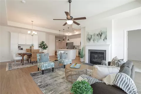 10382 Farm Glen Way, Glen Allen, VA 23059