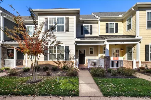 9476 Creek Summit Cir, Richmond, VA 23235
