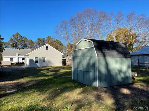 9090 Robins Neck Rd, Gloucester, VA 23061 photo 6