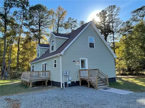 9090 Robins Neck Rd, Gloucester, VA 23061 photo 9