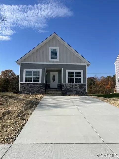 11624 Fort Cosby Dr, Midlothian, VA 23112