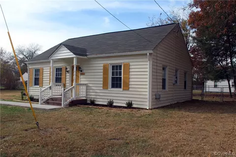 3203 Courthouse Rd, Hopewell, VA 23860