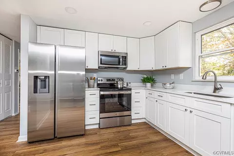 6500 Husting Rd, Chesterfield, VA 23832