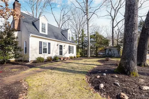 11106 Oakcrest Dr, North Chesterfield, VA 23235