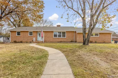 901 Lakewood Dr, Colonial Heights, VA 23834
