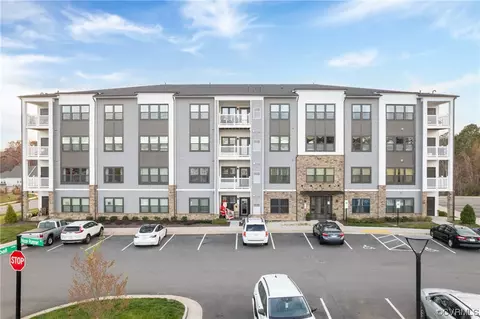 4100 Maze Runner Dr #205, Midlothian, VA 23112