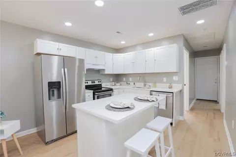 604 St Marks St, Petersburg, VA 23803