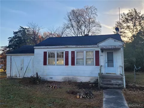 317 Ivey St, Jarratt, VA 23867