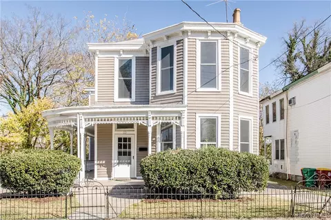 23 S South St, Petersburg, VA 23803