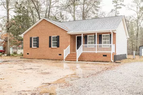 15605 Pine St, Church Road, VA 23833