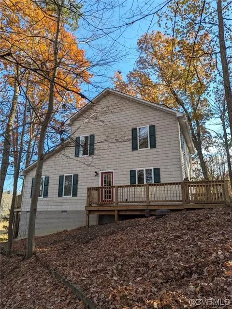 620 22nd St, West Point, VA 23181