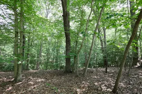 1026 Barricks Mill Rd, Wake, VA 23176 photo 4