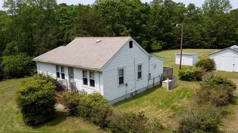 1026 Barricks Mill Rd, Wake, VA 23176 photo 3