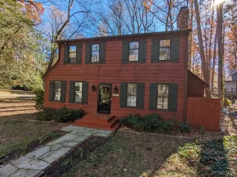 847 Cowan Rd, North Chesterfield, VA 23235
