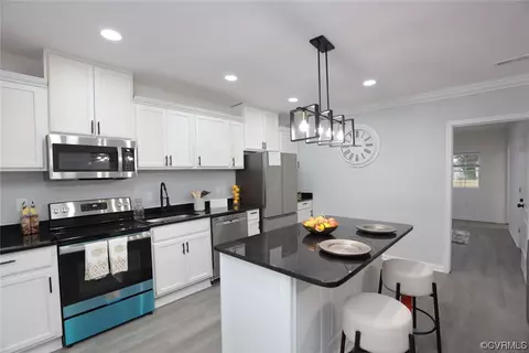 1027 Farmer St, Petersburg, VA 23803