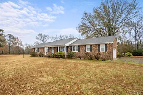 296 River Pl, Dunnsville, VA 22454