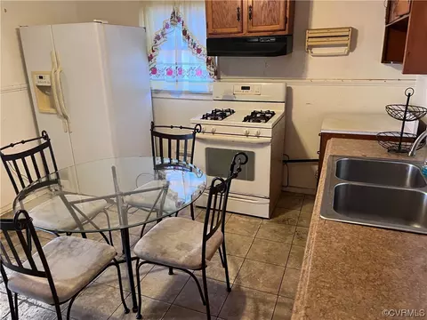 2103 Warwick Ave, Richmond, VA 23224 photo 5
