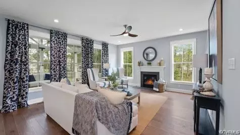 3840 N Waterside Dr, Lanexa, VA 23089 photo 5