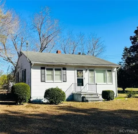 2740 Beulah Church Rd, Saint Stephens Church, VA 23148