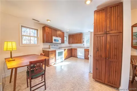 452 Peake Rd, Weems, VA 22576 photo 13