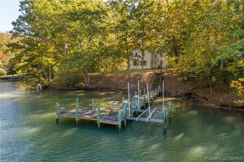 452 Peake Rd, Weems, VA 22576 photo 25