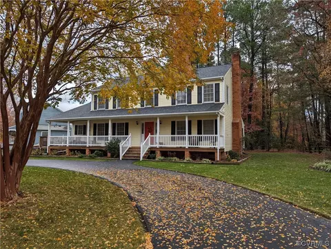 10203 Heritage Ln, Glen Allen, VA 23060