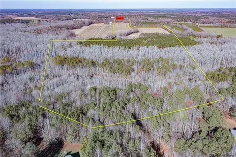 8601 Robin Rd, Prince George, VA 23842