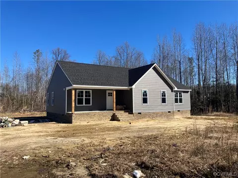 14305 Miracle Ln, Disputanta, VA 23842