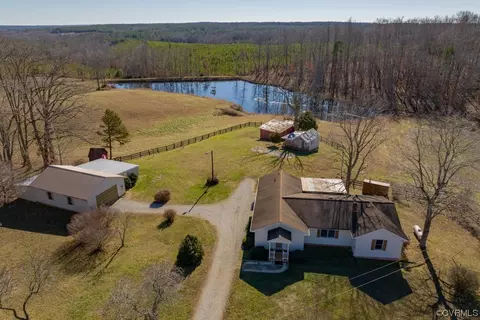 668 Skelton Rd, Victoria, VA 23974