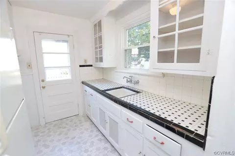 1906 Seddon Rd, Richmond, VA 23227 photo 9