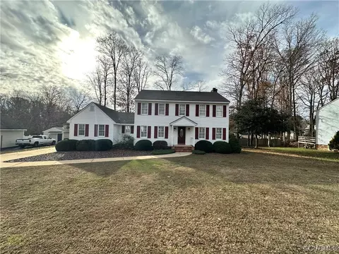 618 Coralberry Dr, North Chesterfield, VA 23236