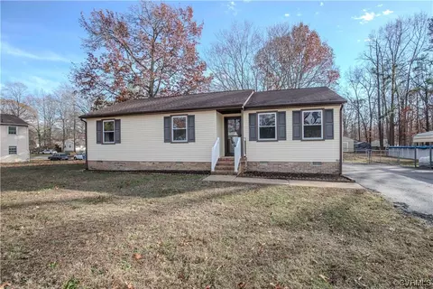 3906 Pruett Dr, North Prince George, VA 23860