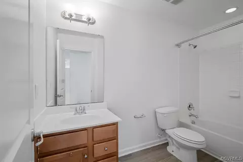 Bath - 3006 Barnack Rd, Midlothian, VA 23112 photo 4 of 6