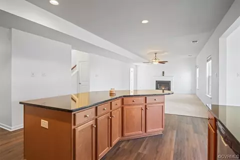 Entry Way - 3006 Barnack Rd, Midlothian, VA 23112 photo 5 of 5