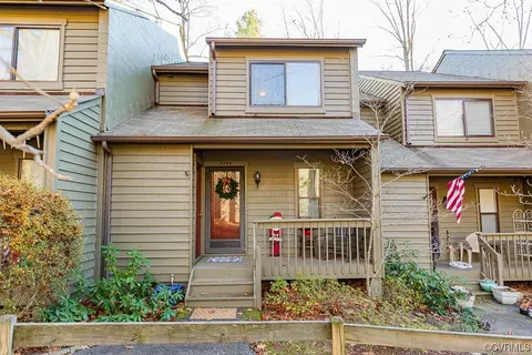 9649 Groundhog Dr, North Chesterfield, VA 23235