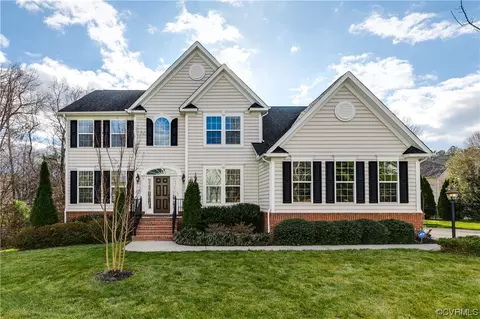 16001 Walkers Chase, Moseley, VA 23120